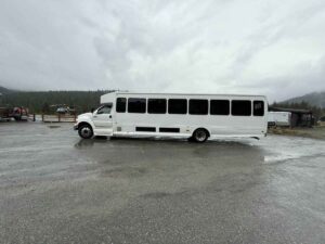 FREIGHTLINER 40 PASSENGER LIMO BUS